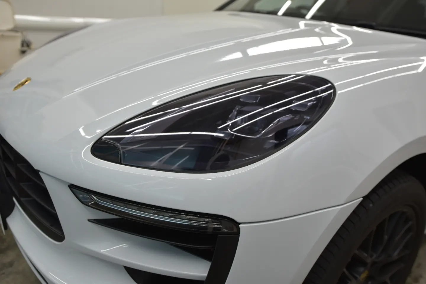 マカンにスモークプロテクションフィルム 奥州市