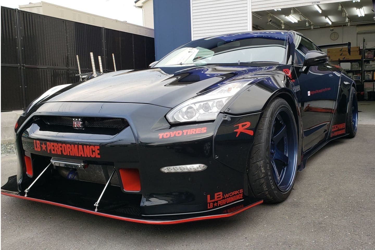 アヴェンタドールSVにスモークプロテクションフィルム 奥州市